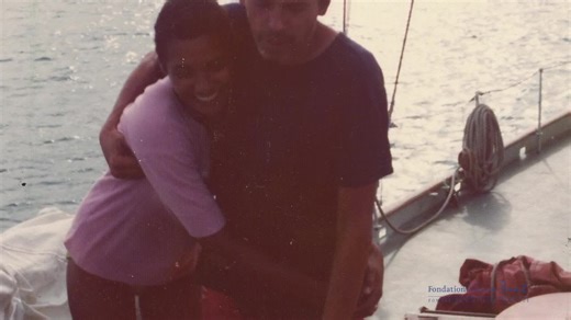 52 reactions · 13 shares | FILM "J'arrive" - Jacques Brel part pour son tour du monde avec sa fille France. Quelques mois plus tard, celle-ci débarque. Ce vendredi 27 mai à 14h, France Brel vous présente son film "J'arrive" et répond à toutes vos questions. Infos et réservations : https://bit.ly/3yTq0p4 Lieu : 11 Place de la Vieille Halle aux Blés - 1000 Bruxelles | Fondation Jacques Brel | Facebook