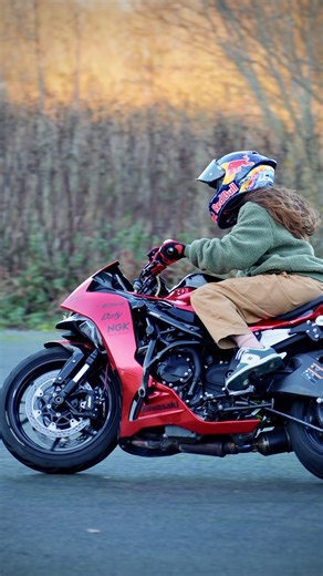 Practice makes perfect…right ? 💪 Follow if you love it ! | Sarah Lezito