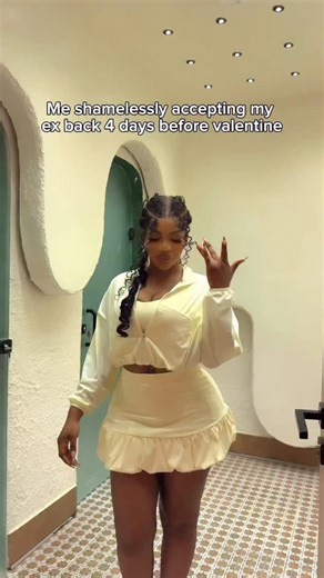 Berbie Beauty Line Enterprises on Instagram: "DEVON SKORT SET 💛 Available in yellow only Price: N99,900 Available sizes: Small - Xtra Large —— To place an order: • Send us a direct message on Instagram • Click the link on our bio to message us via WhatsApp Delivery Timeframe • Within Lagos: 1 - 2 working days • Outside Lagos: 5-7 working days ( DHL door step / Park Delivery Only ) • Outside Nigeria: 5 - 6 working days ( Door step delivery )"