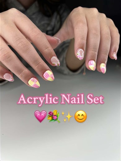 loving this short acrylic set 💐 #fypage #smallbusinessowner #nailtechnician #acrylic #nailartvideos