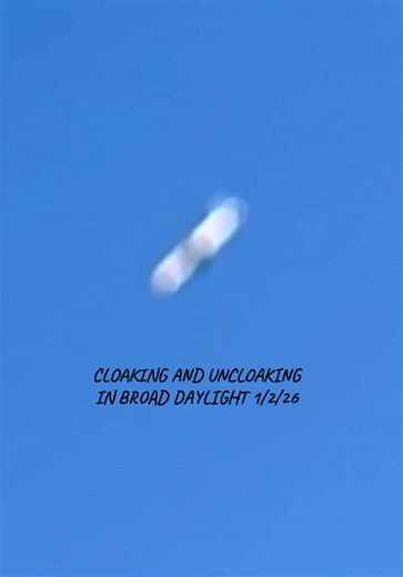 Shapeshifting 101 #ufo #skyphenomena #mysterious #uap #shapeshifter