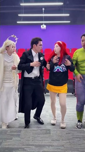 当你看阿凡达电影时#clown #couple #shorts