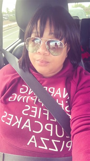 Is something wrong with me.. anyone else change their hair like they change their 🩲 .. do I really have a problem lol #hairidentifier #storytime #wigstyling