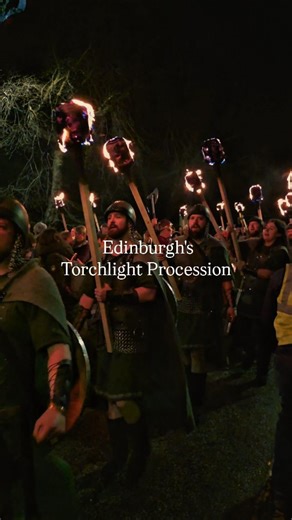 Edinburgh's Hogmanay kicked off yesterday in the traditional way...a Torchlight Procession to bring doom upon the nation of Rohan! 15,000 strong marched through the streets of Edinburgh, led by Shetland's South Mainland Jarl Squad. Little did they know that they were under the control of the wizard Saruman. Thankfully, by the time they reached the Castle Terrace car park, all sense of direction had been lost and they knew not which way Rohan actually was. Instead, the march continued to the afte