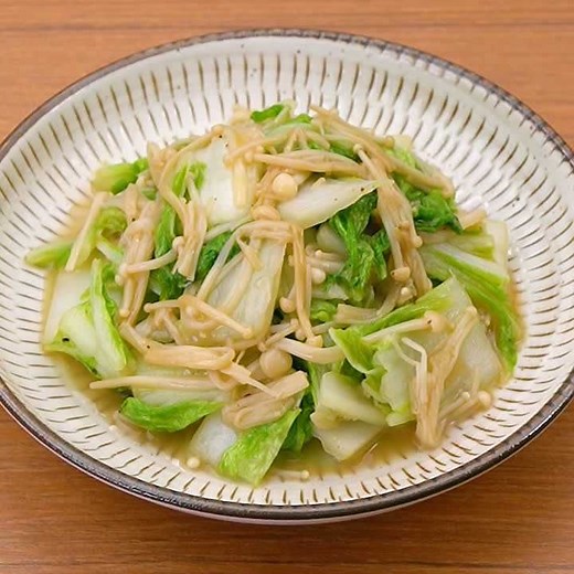 ご飯が食べたくなる♪ 白菜とえのきのバターしょうゆ炒めのレシピ動画・作り方 | デリッシュキッチン