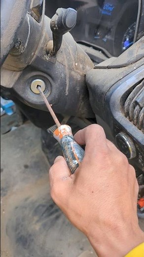 Ford Transit Custom Tourneo ignition barrel Repair damage. The key is broken, will not turn,