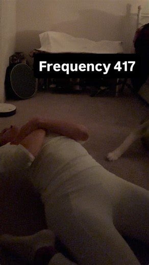 DAY 4 of 30: Frequency Experiment — 417 Hz A choice to heal holistically Healing rarely happens because something outside of us fixes us. It often begins with a decision: To pause. To listen. To respond differently than yesterday. Today’s frequency: 417 Hz Traditionally associated with: • Change • Clearing old patterns • Emotional reset From a grounded perspective, repetition shapes the nervous system. But awareness interrupts repetition. So this experiment is becoming less about the sound itsel