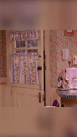 Exploring 'Everybody Loves Raymond': A Classic American Sitcom