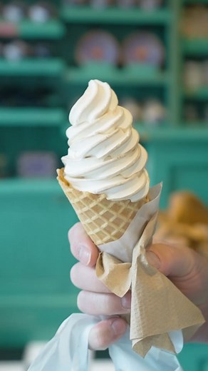 388K views · 3.2K reactions | Ice cream, but make it magical  Universal Studios Hollywood invited us to a very special event to celebrate the grand opening of Florean Fortescue’s Ice-Cream counter! | Harry Potter | Facebook