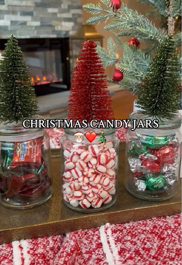 Creative Christmas Candy Jars DIY Ideas