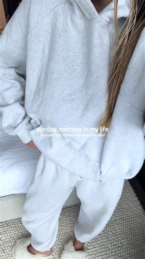 sunday service 🧘‍♀️🧘‍♀️🧘‍♀️ #boston #morning #morningroutine #5to9before9to5 #fitness #fitnessinstructor