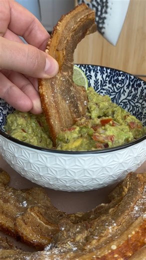 🌮 Chicharrones / Bauchfleisch mit Guacamole - High Kitchen Style 🥩