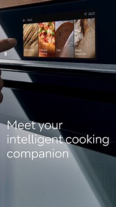 Experience culinary excellence with the Siemens iQ700 Premium Range Oven. Crafted for the modern kitchen, it's more than an appliance – it's your intelligent cooking companion. #SiemensHomeAppliances #Oven | Siemens Home