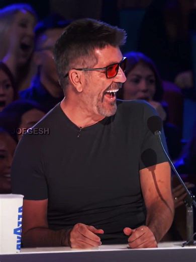 This man has no bones💀