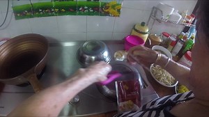 阿嬷教你煮：干laksa（叻沙、喇沙）