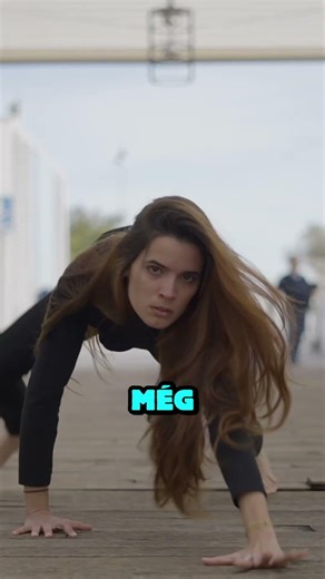 Az emberek árnyékával játszott. #crazy #people