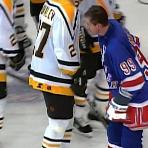 Il y a 25 ans, Wayne Gretzky prenait sa retraite après une carrière historique 9️⃣9️⃣ | LNH