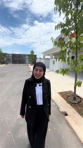 Kalau anda nak beli rumah baru di area Seremban Bandar Sri Sendayan, anda boleh hubungi team Abang Developer Lokman atau Shaz. Kami akan bantu dan ajar anda step-by-step sehingga berjaya miliki rumah baru demi masa depan anda dan keluarga 🏡✨ Jangan lupa follow akaun media sosial rasmi Abang Developer antara yang paling dipercayai di Seremban untuk info projek terkini, tips pembelian rumah dan update menarik! Insya-Allah, kami bantu sampai jadi 🤝 #fyp #fypシ #fypシ゚viral #suriaheights #ekaheights