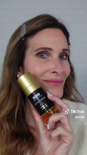 Rutina facial nocturna con Retinal Intense para piel madura