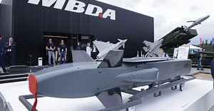 Opinie | Zonder de Amerikaanse paraplu zijn we weerloos