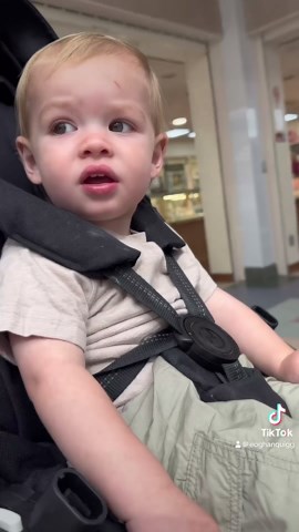 Eoghan Quigg on Instagram: "This was a very special moment for me, it was so nice for them to see what daddy does for a living even if their faces told a different story..🤣🤍 @foyleside_"