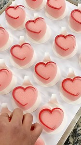Laissez-vous séduire par notre pâtisserie de Saint-Valentin : Cœur d'agrumes 💘 Sous sa mousse onctueuse à la vanille, un délicieux cœur d'agrumes promet une dégustation tout en gourmandise. ✨️ 📍En vente dans nos boutiques et salon de thé jusqu'au dimanche 16 février inclus. 🇬🇧 Let yourself be seduced by our Valentine's Day pastry: Cœur d'agrumes 💘 Beneath its creamy vanilla mousse, a delicious citrus heart promises an indulgent tasting experience. ✨️ 📍On sale in our boutiques and tea rooms