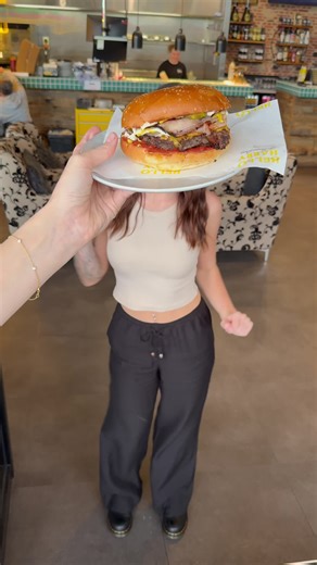 Pick your player 🍔 Stop drooling, start ordering! Get your Harry’s fix. Order immediately via the app: https://order.helloharry.com.au/download | Hello Harry