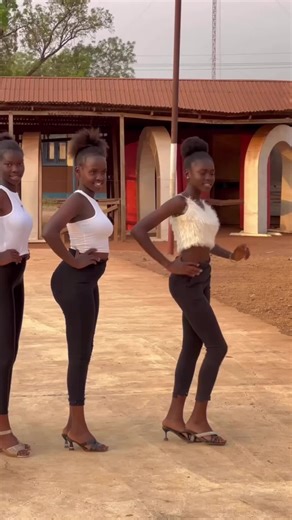 In the 90s and 2000s, the elderly people of Madi believed that when a young girl decided to pursue fashion and modeling, she would often be referred to as a prostitute or a spoiled girl. However, it is a dream come true and a gift from God. How can we change the mindset of the elders? #fashion #modleingshoot #fyyy #everyone