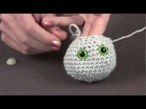 How to Install Safety Eyes on your Knitted Crafts