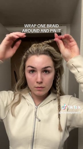 works so well when my hair is annoying me #hairtutorial #braidedhairstyles #hairstyletutorial #hairstyleideas #braidedheadband