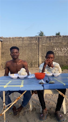 1.4K views · 24 reactions | Food Eating Competition ever between Two Gallant Foodies藍 This will make your day (You won't believe what happened in the end) The last part will make you laugh so hard #Competition #entertainment #funnyvideos #eatingchallenge | Spicy | Facebook