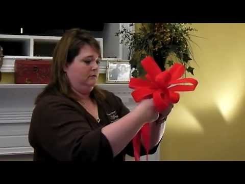 How to Hand Tie A Christmas Bow for Wreath or Garland