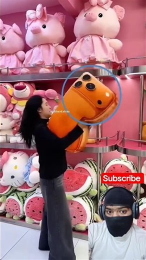 This girl buy a iPhone pillow but then she doesn't know how to compress#tweening