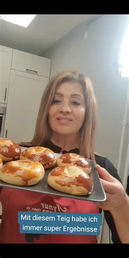 Leckeres Rezept für weiches Gebäck mit Hefeteig