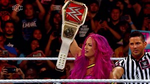 Sasha Banks reclaims title on Raw