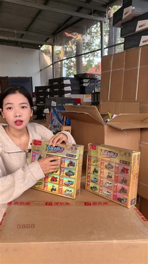Combo Đồ Chơi Hot Wheels - Set 24 Xe Mini Độc Đáo