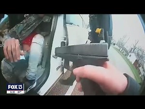 Expert reacts: How a Taser could be mistaken for a firearm