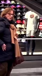 Nobody expected what would happen next. This eight-year-old singer surprised everyone with her incredible talent! Watch the full video in the comments below 👇 | Hollywood Heroines