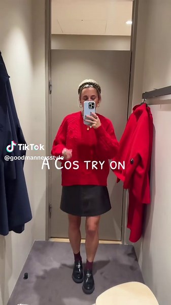 In winter I love red ❤️ here’s what I found in @COS it’s the red coat for me 🥹👌🏻 #cos #costryon #tryonwithme #tryon #tryonhaul