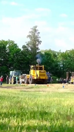 Powerful Kirovets K700 Diesel V12 Turbo Sound