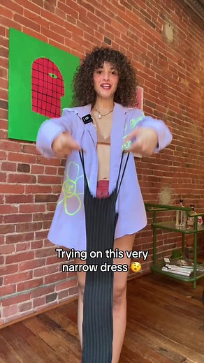 Today we’re trying on this very very narrow dress 🫨#dress