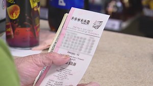 Cash vs. annuity: Which payout should you take if you win the $1.4B Powerball jackpot?