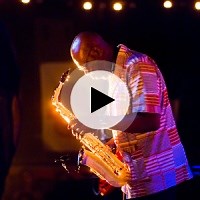 Sango Yésu Cristo by Manu Dibango