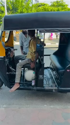 അഭിമാനം എല്ലാവർക്കും ഒരുപോലെ അല്ലെ... | Anoop VS Nair | Facebook