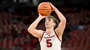 Arkansas guard Joseph Pinion to enter transfer portal