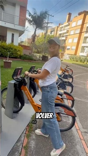 We Found the Best Way to Explore Bogotá 🚲