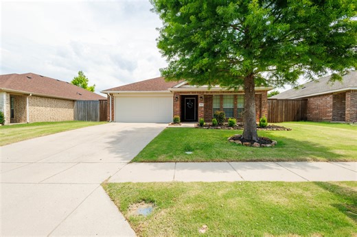 785 Crockett Dr, Lavon, TX 75166 - MLS 20971922 - Coldwell Banker