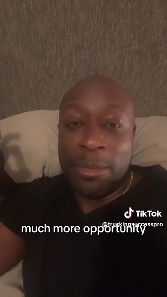 How to Become a Medical Courier and Maximize Your Earnings