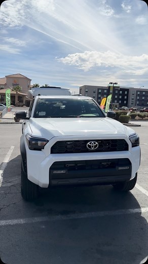4Runner Lifestyle on Instagram: "Very simple removal on the 6th gen. Took us maybe 5-10 minutes in total."