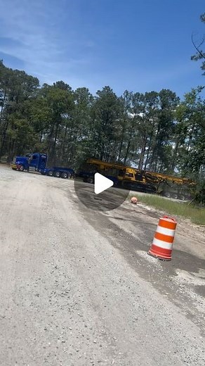 C.R. Levesque Trucking on Instagram: "🚂🚂 . . #crlevesquetrucking #truck11 #bluecrew #bucknertrailers #czm #ek300 #85ton #333 #superload #oversizeload #heavyequipment #kenworth #w900l #bigrig #largecar #lowbed #heavyhaul #wemakeithappen"